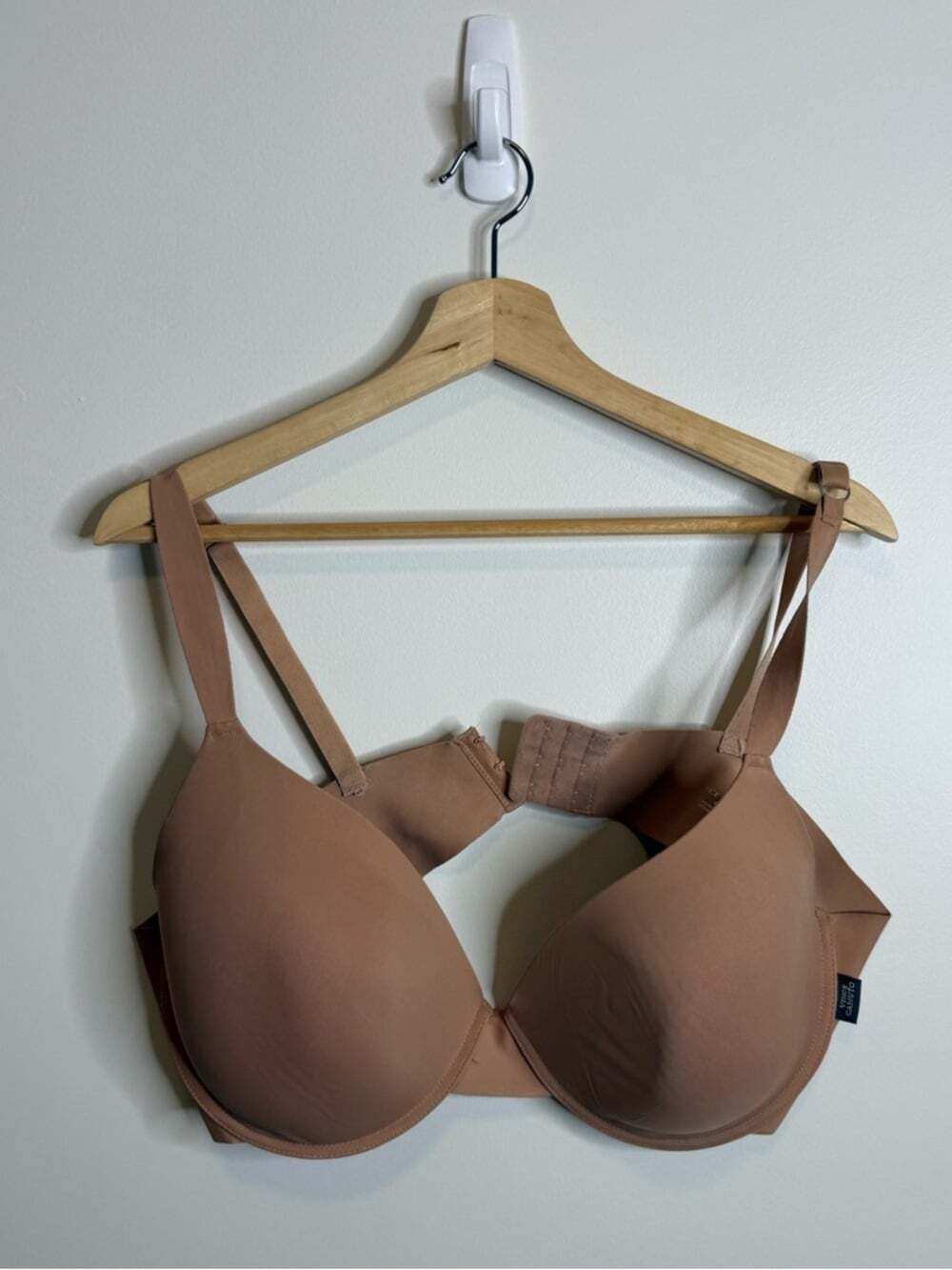 Vince Camuto nude bra Brassiere Size 42D